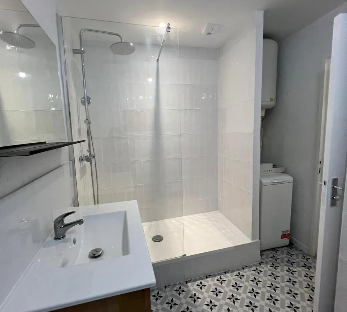 Lumineux T3 Refait A Neuf Dans Le Vieux Toulon Apartment